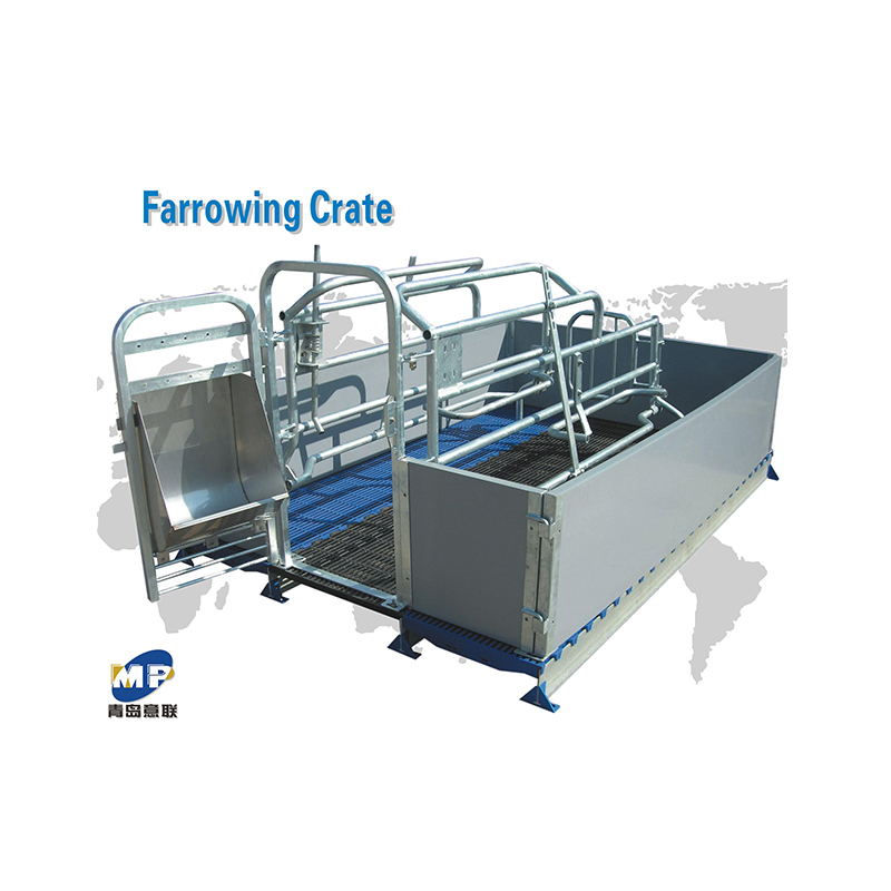 How does the installation angle of the piglet pen affect the lying comfort of piglets?