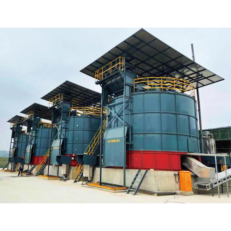 How can the running trajectory of a manure cleaning flat scraper within a fermentation tank be optimized to reduce wear?